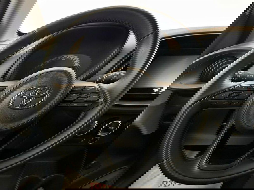 Toyota Aygo X usata a Monza e Brianza (7)