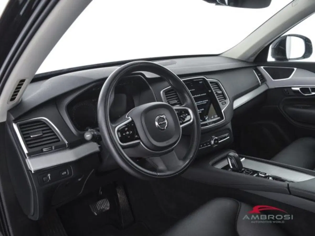 Volvo XC90 usata a Perugia (8)