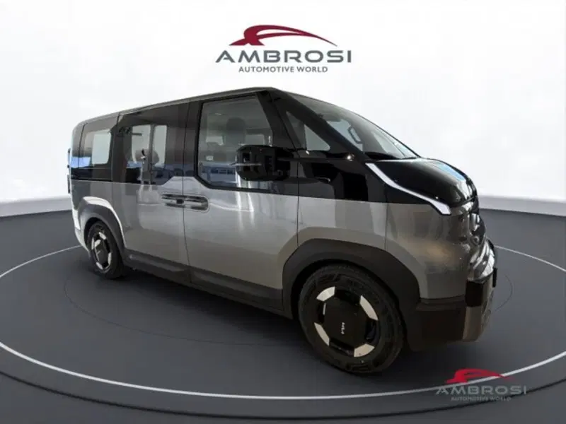 Kia PV5 nuova a Perugia (2)
