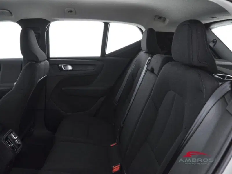 Volvo XC40 usata a Perugia (10)