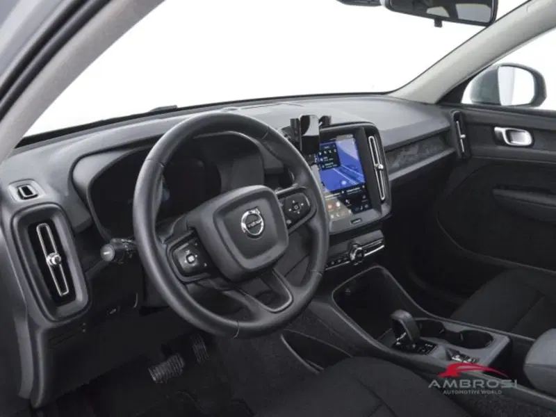 Volvo XC40 usata a Perugia (8)