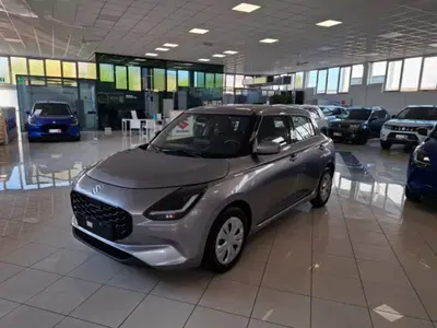 Suzuki Swift 1.2h Waku 2wd 81cv nuova a Reggio nell'Emilia