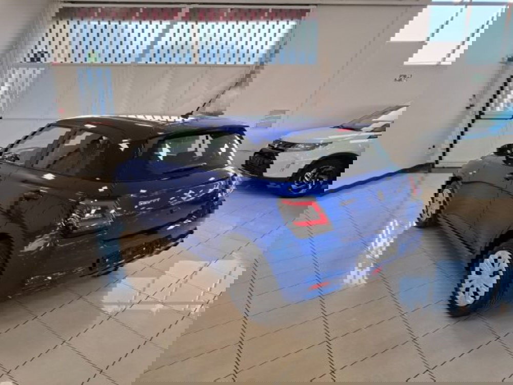 Suzuki Swift nuova a Reggio Emilia (3)