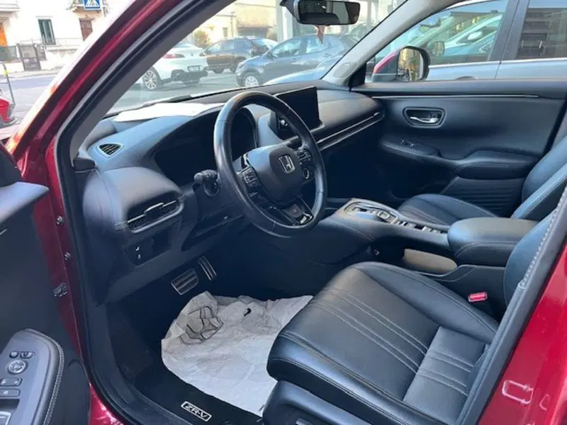 Honda ZR-V usata a Prato (8)