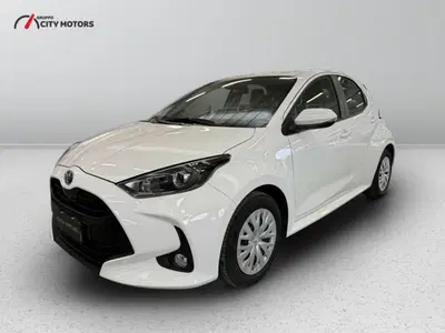 Toyota Yaris Cross 1.5h GR Sport Black Sky fwd 116cv e-cvt del 2025 usata a Monza