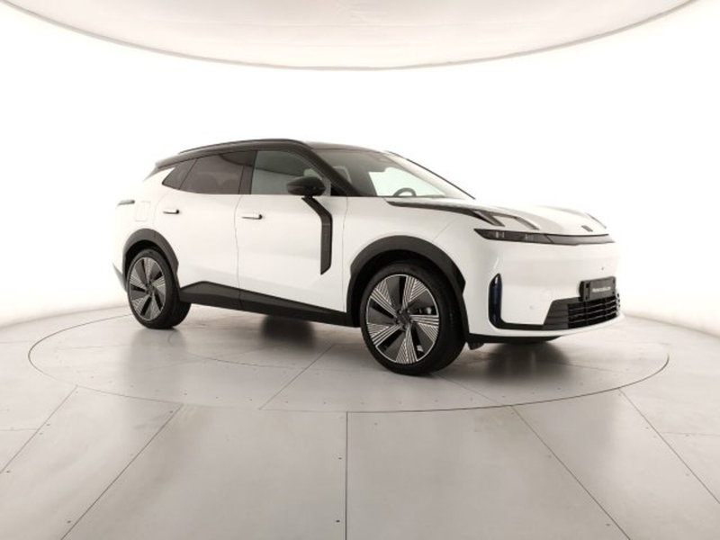 Lynk & Co 08 nuova a Modena (7)