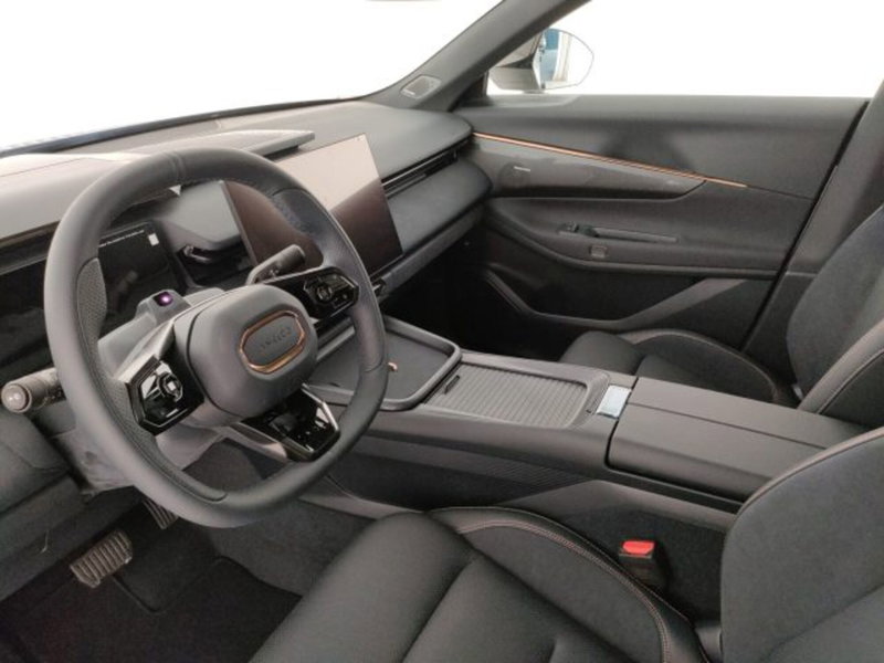 Lynk & Co 08 nuova a Modena (9)