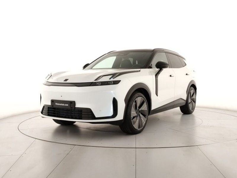 Lynk & Co 08 nuova a Modena (2)