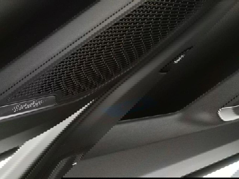 Lynk & Co 01 nuova a Modena (14)