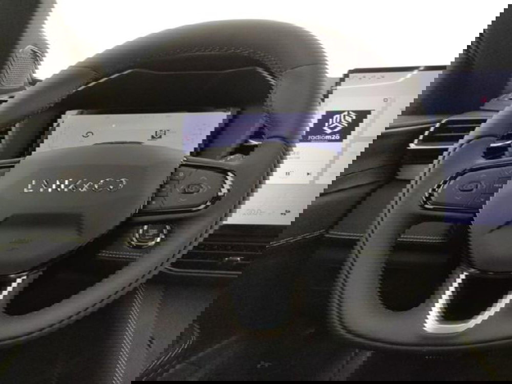 Lynk & Co 01 nuova a Modena (20)