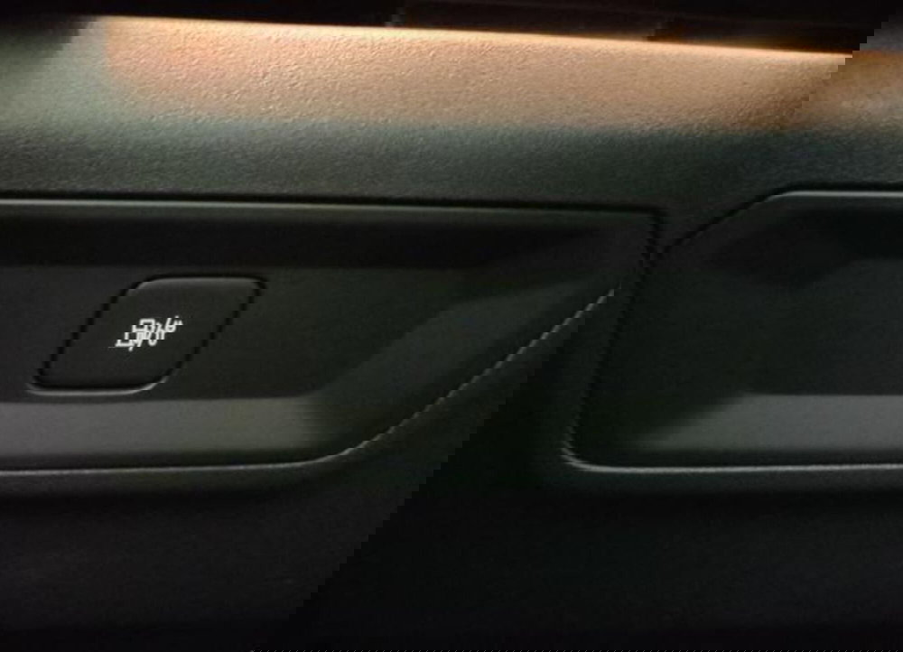 Lynk & Co 01 nuova a Modena (15)