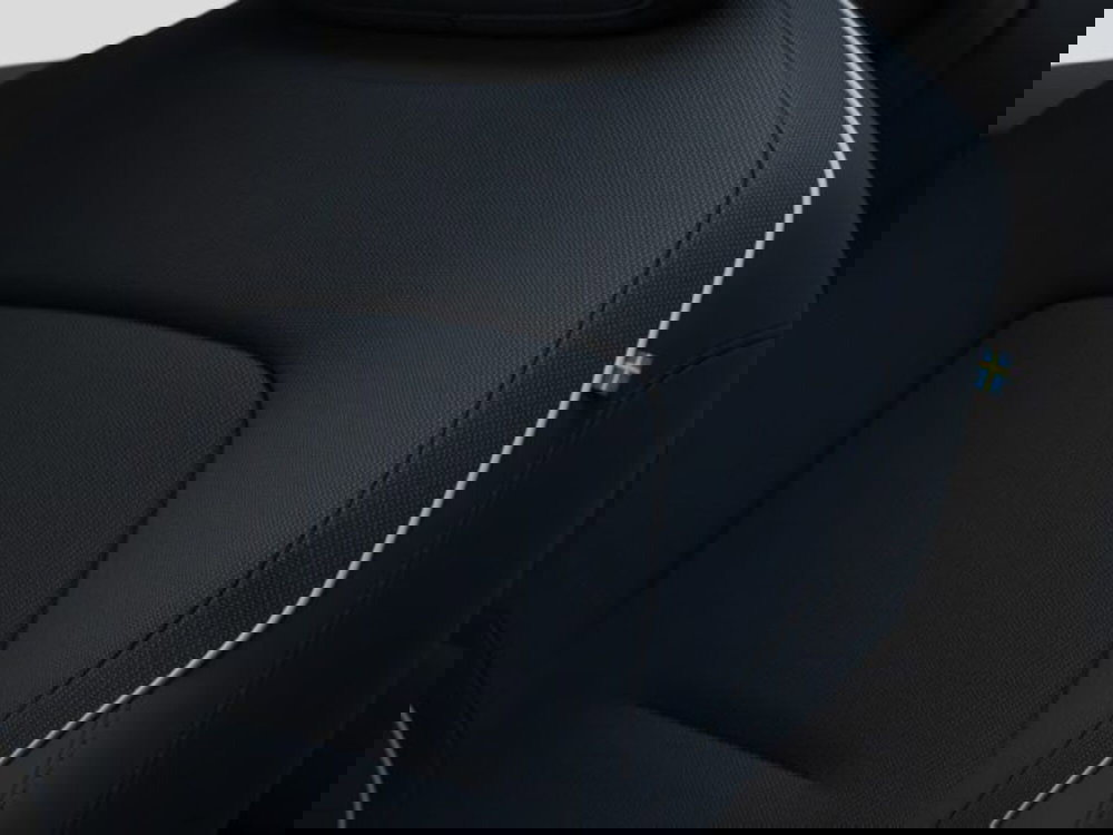 Volvo EX30 nuova a Modena (13)