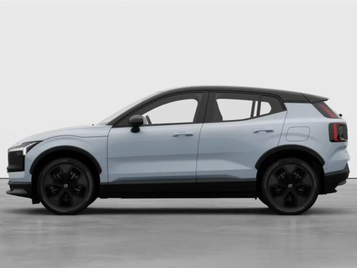 Volvo EX30 Cross Country nuova a Modena (3)