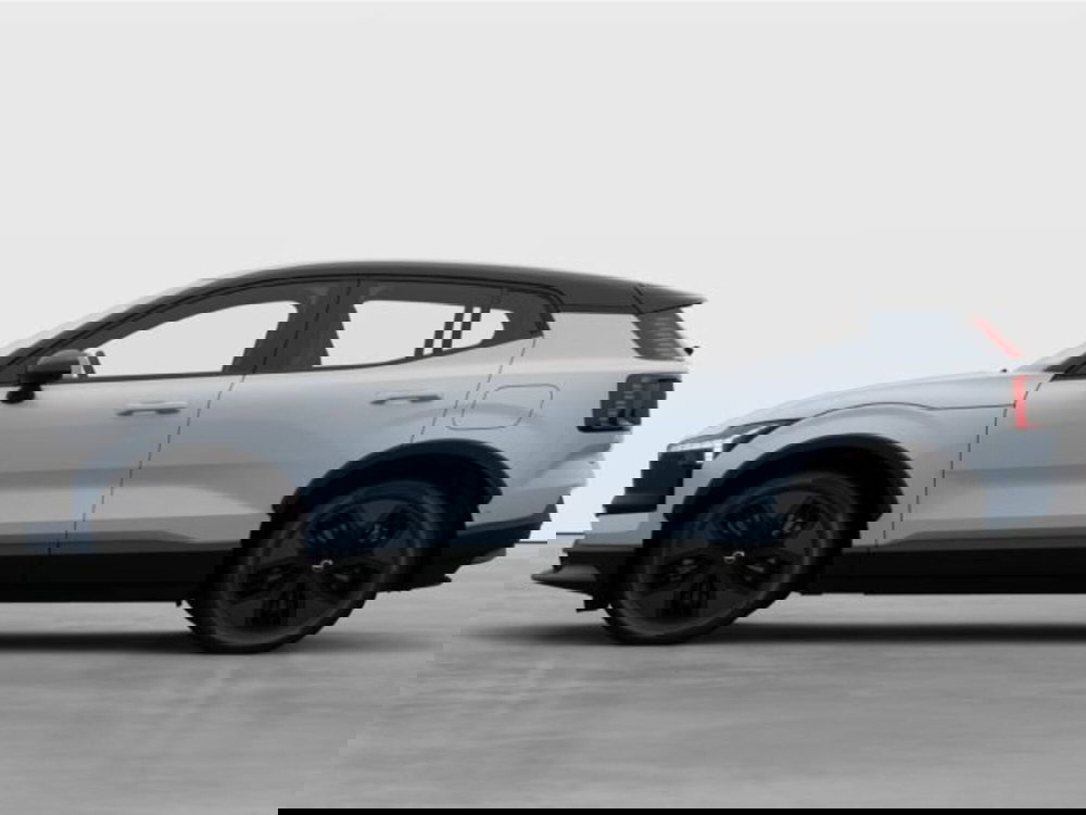 Volvo EX30 nuova a Modena (3)