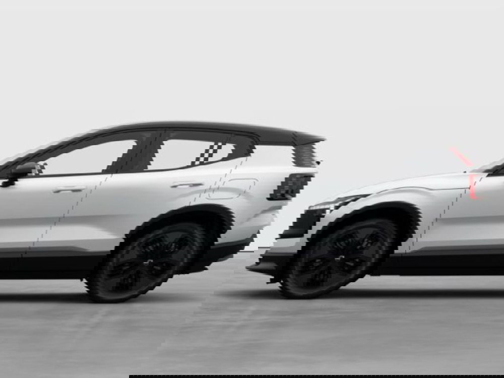 Volvo EX30 nuova a Modena (3)