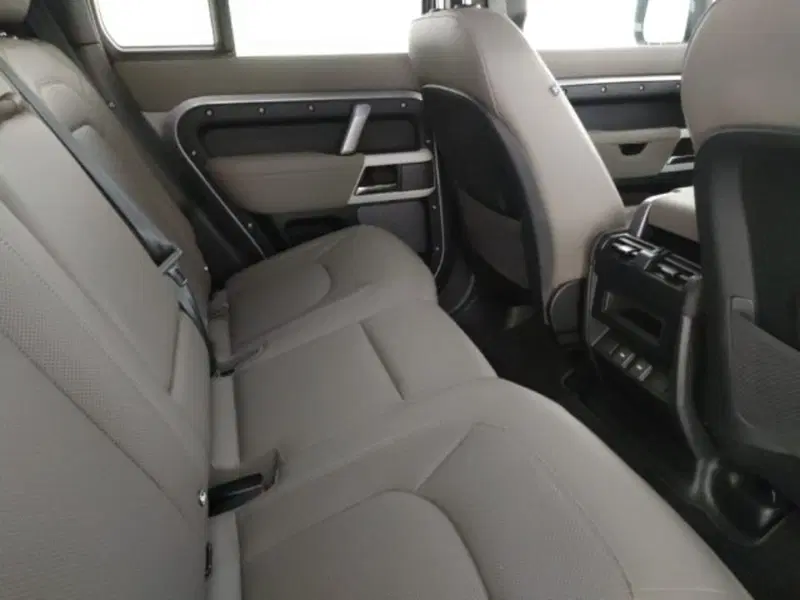 Land Rover Defender usata a Modena (10)
