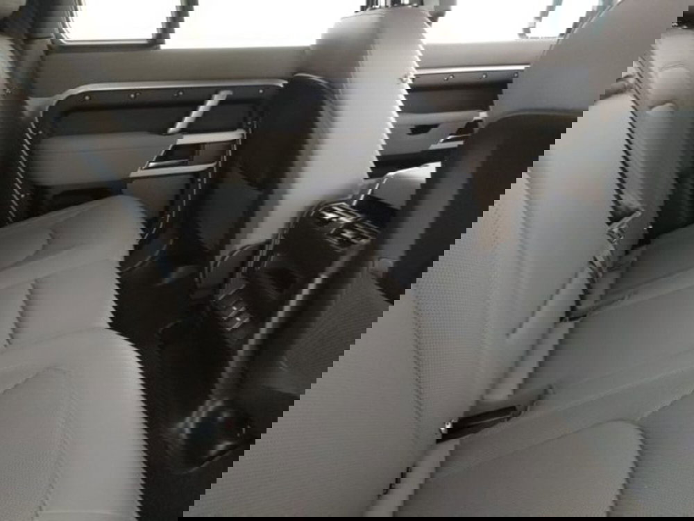 Land Rover Defender usata a Modena (10)