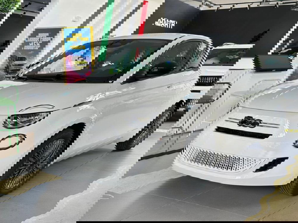 Fiat 500 nuova a Sondrio