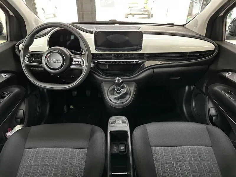 Fiat 500 nuova a Sondrio (12)