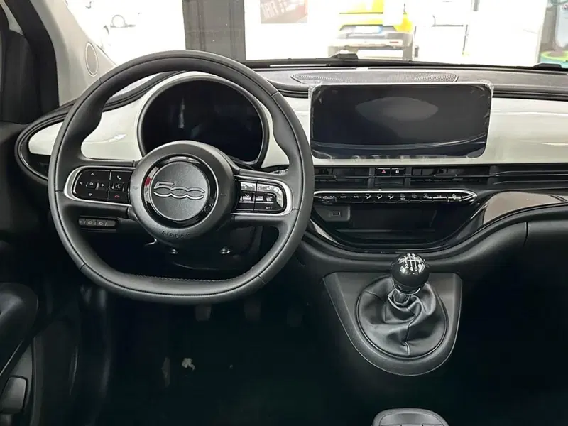 Fiat 500 nuova a Sondrio (13)