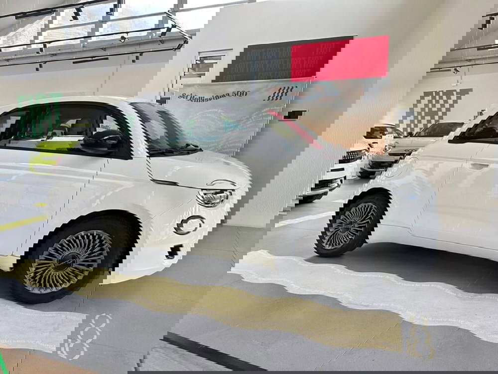 Fiat 500 nuova a Sondrio (6)