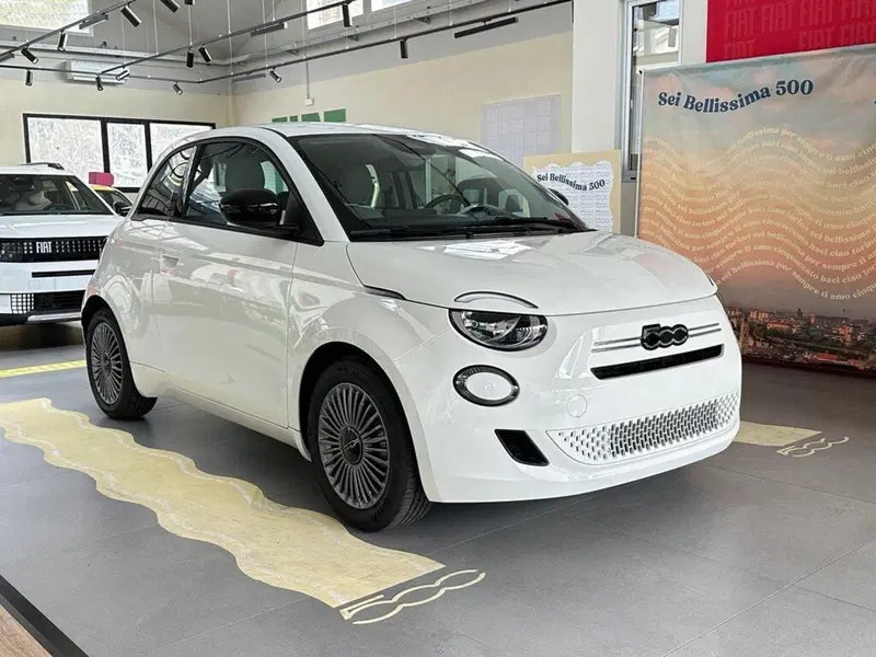 Fiat 500 nuova a Sondrio (7)