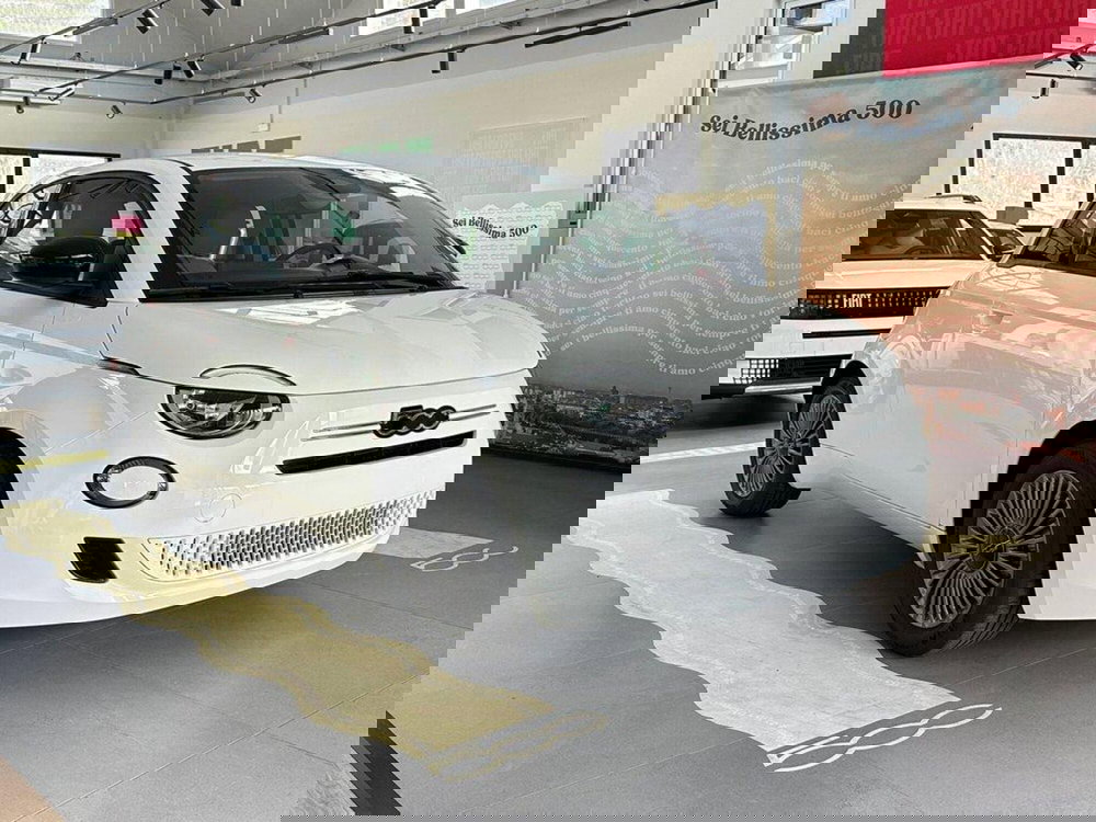 Fiat 500 nuova a Sondrio (7)