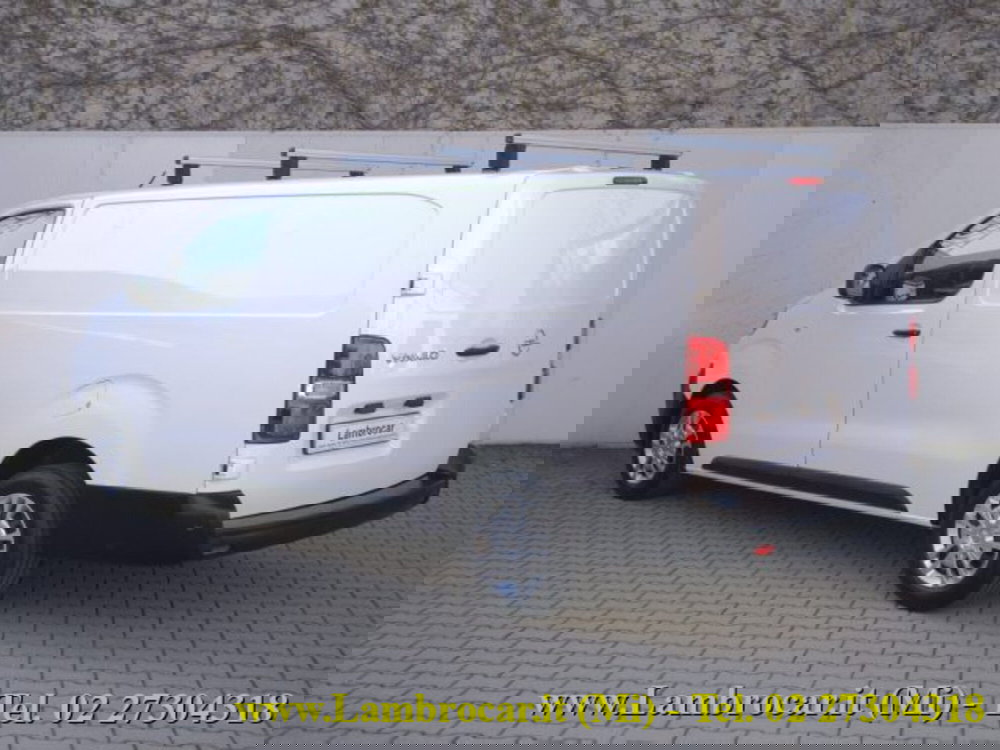 Opel Vivaro Furgone usata a Milano (15)