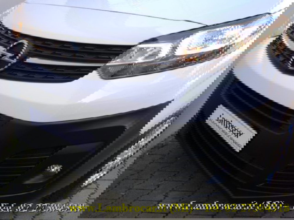 Opel Vivaro Furgone usata a Milano (17)