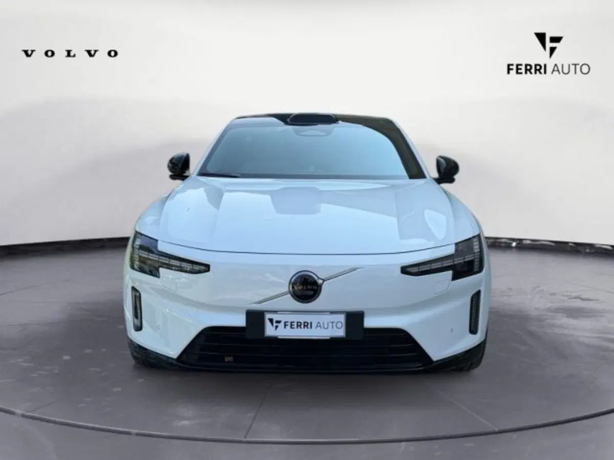 Volvo ES90 nuova a Udine (2)