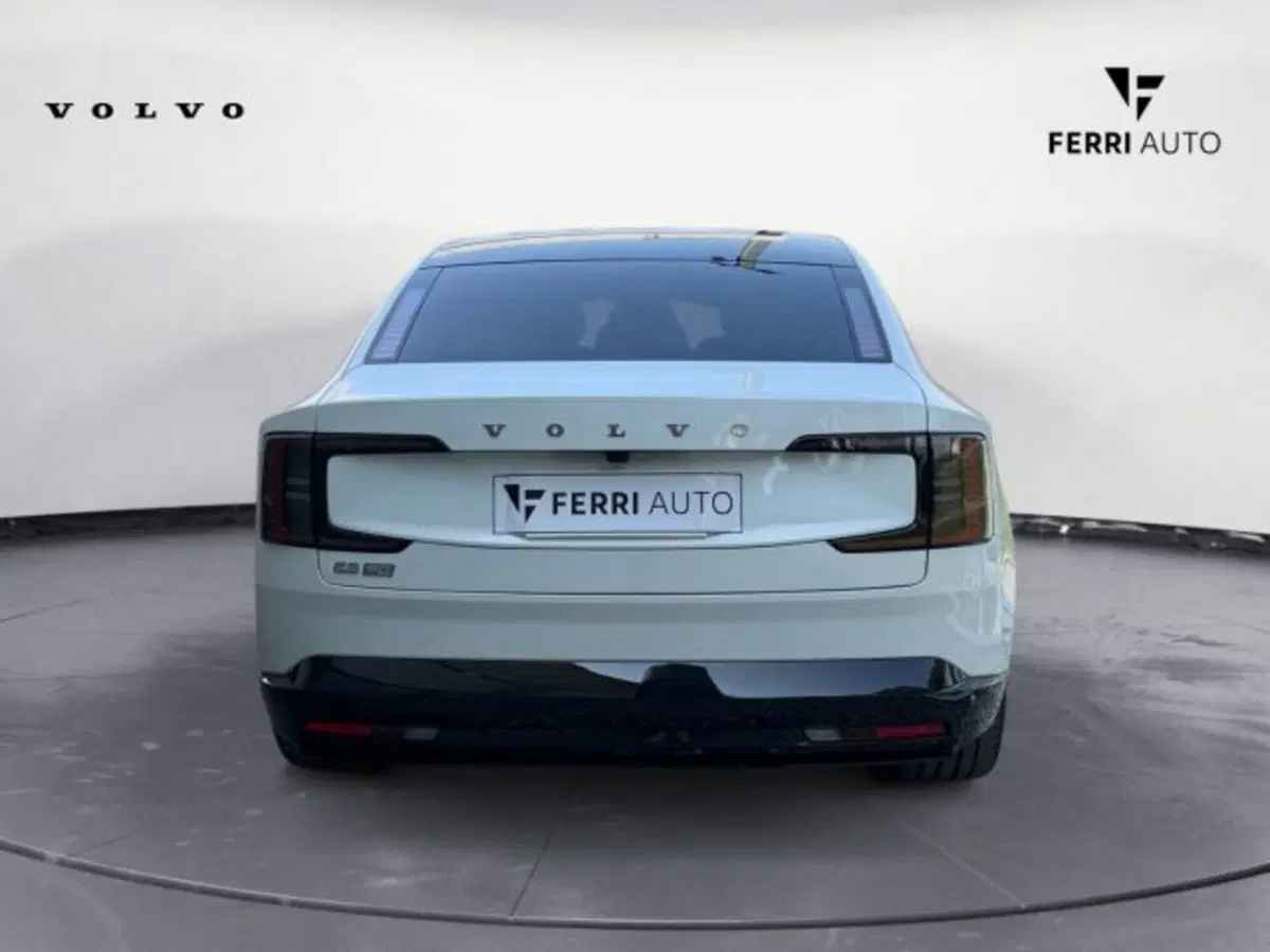 Volvo ES90 nuova a Udine (5)