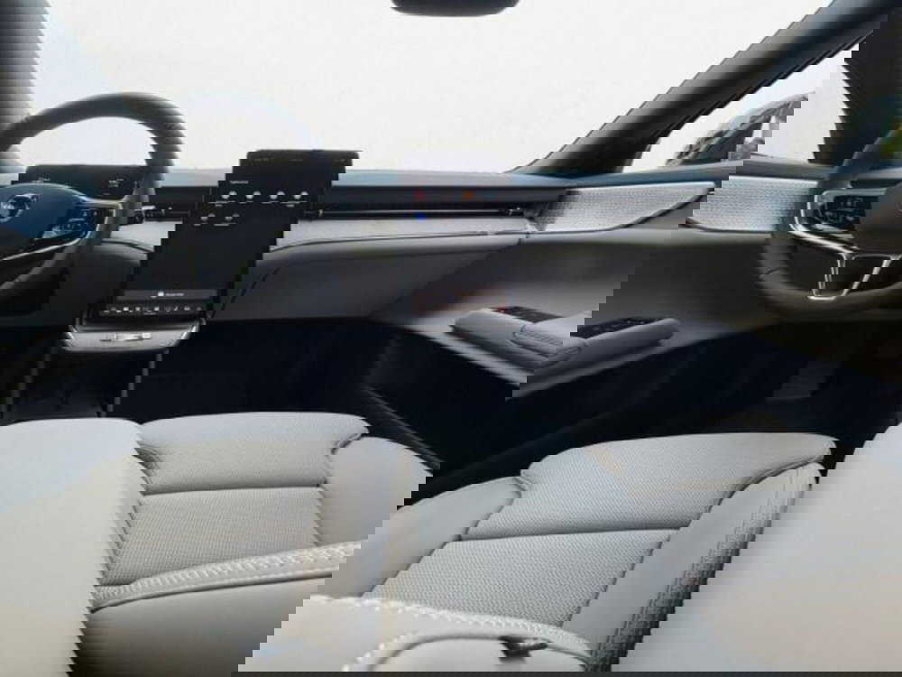 Volvo ES90 nuova a Udine (9)