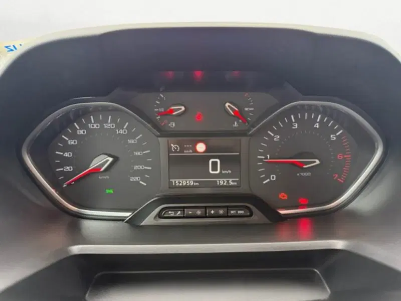 Peugeot Rifter usata a Udine (10)
