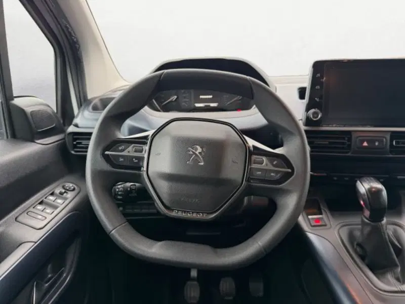 Peugeot Rifter usata a Udine (9)