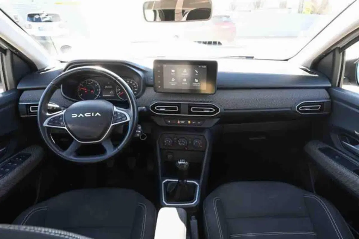 Dacia Sandero usata a Torino (11)