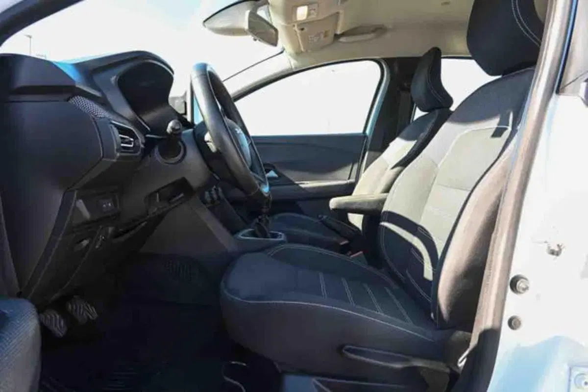 Dacia Sandero usata a Torino (13)