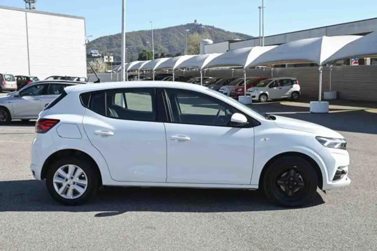 Dacia Sandero usata a Torino (4)