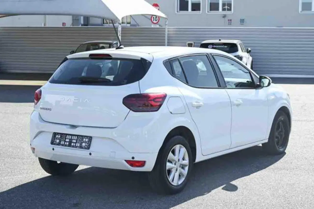 Dacia Sandero usata a Torino (5)