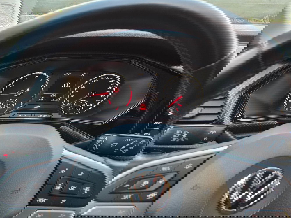 Volkswagen T-Cross usata a Torino (11)