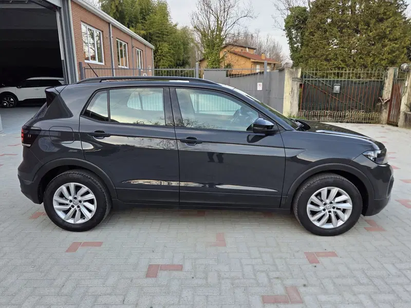 Volkswagen T-Cross usata a Torino (13)