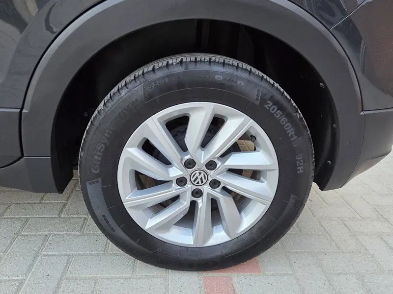Volkswagen T-Cross usata a Torino (15)