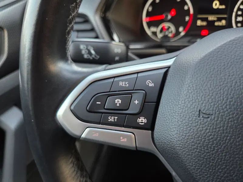 Volkswagen T-Cross usata a Torino (18)