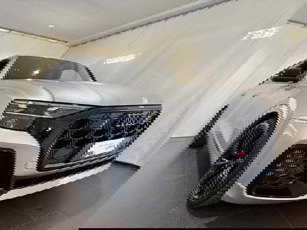 Audi SQ8 usata a Genova