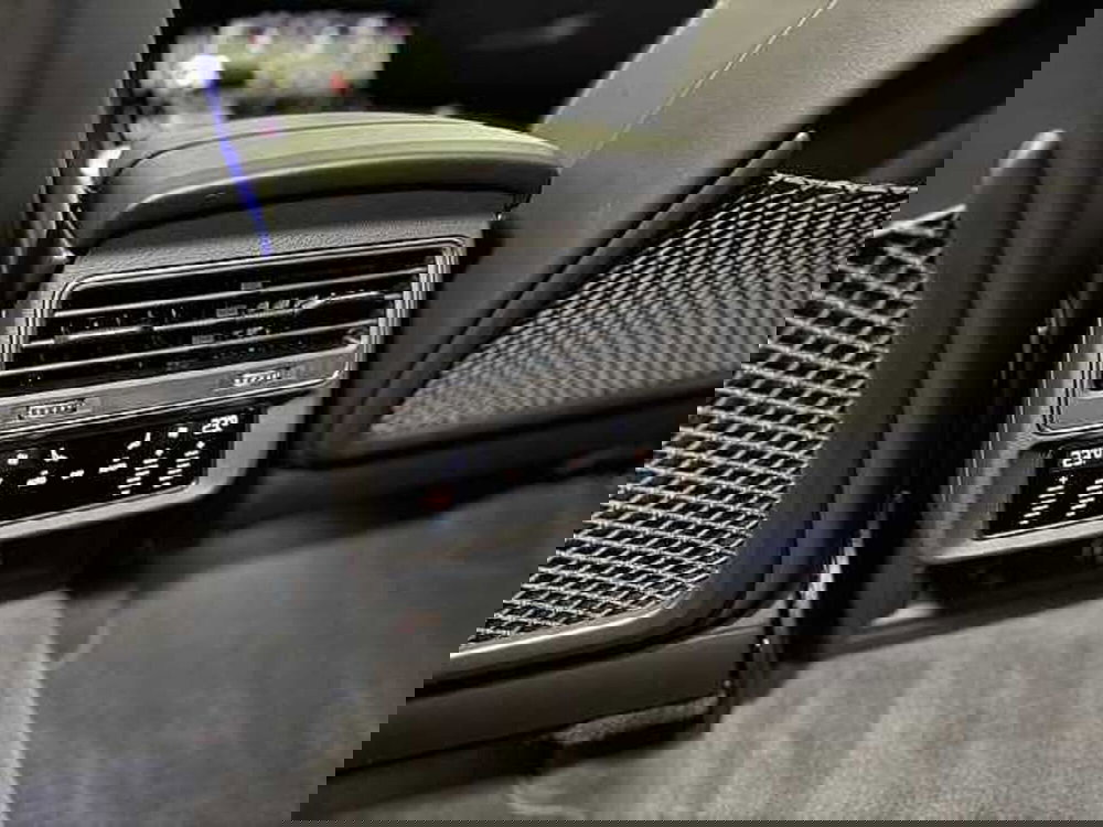 Audi SQ8 usata a Genova (17)