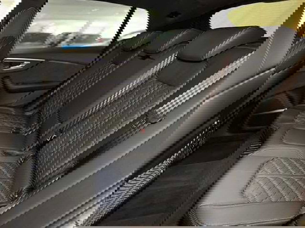 Audi SQ8 usata a Genova (18)