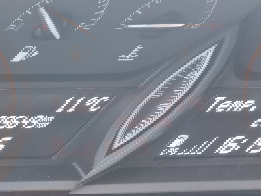 Lancia Ypsilon usata a Asti (12)