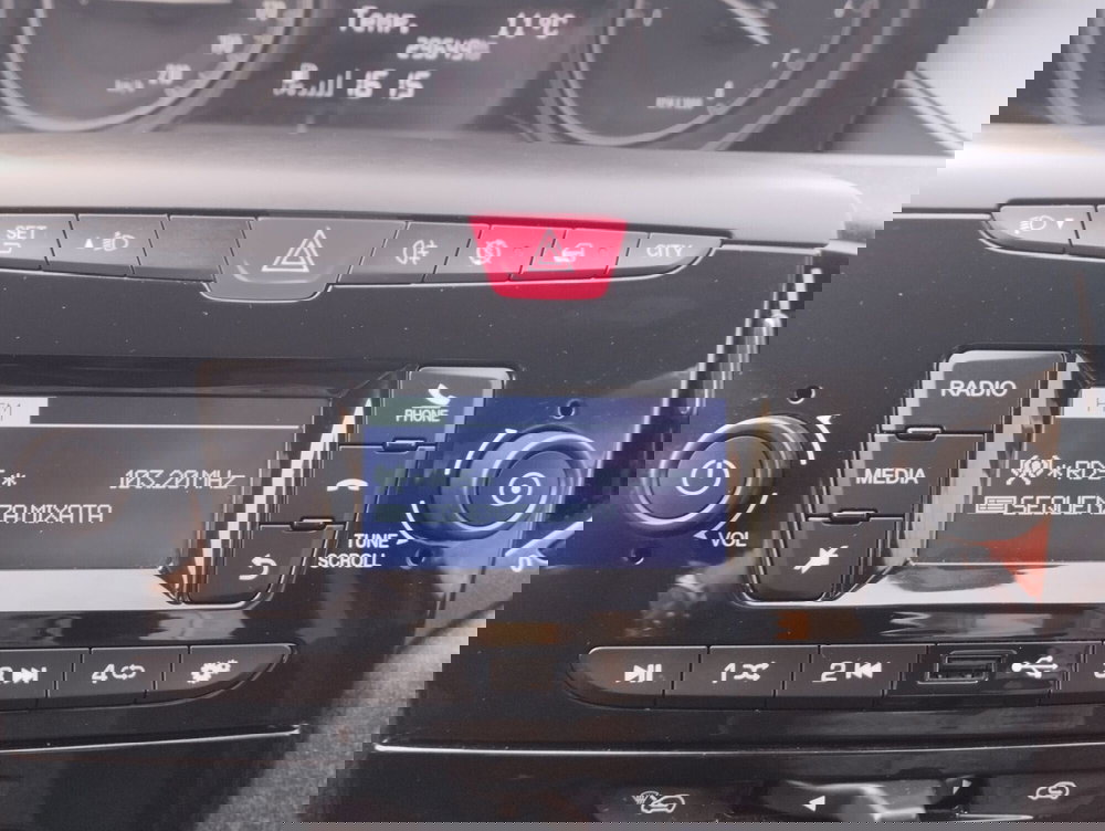 Lancia Ypsilon usata a Asti (14)