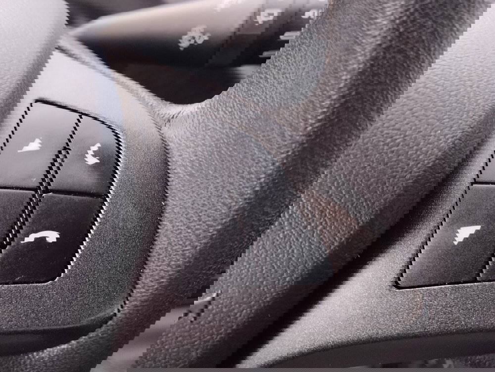 Lancia Ypsilon usata a Asti (9)