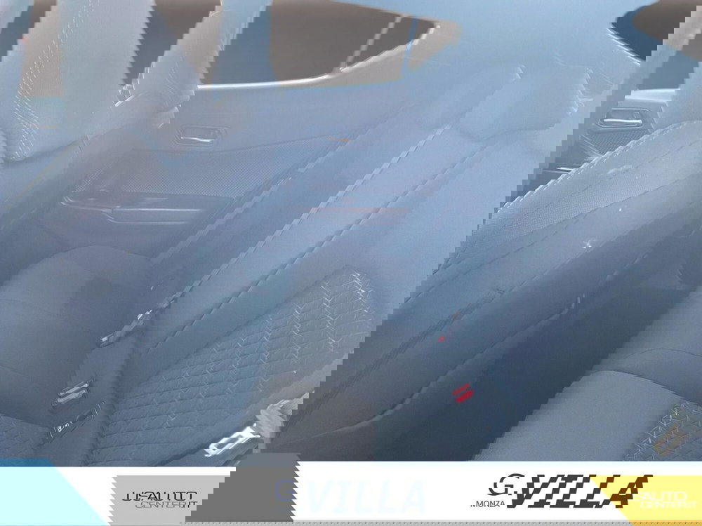 Toyota Toyota C-HR usata a Milano (13)