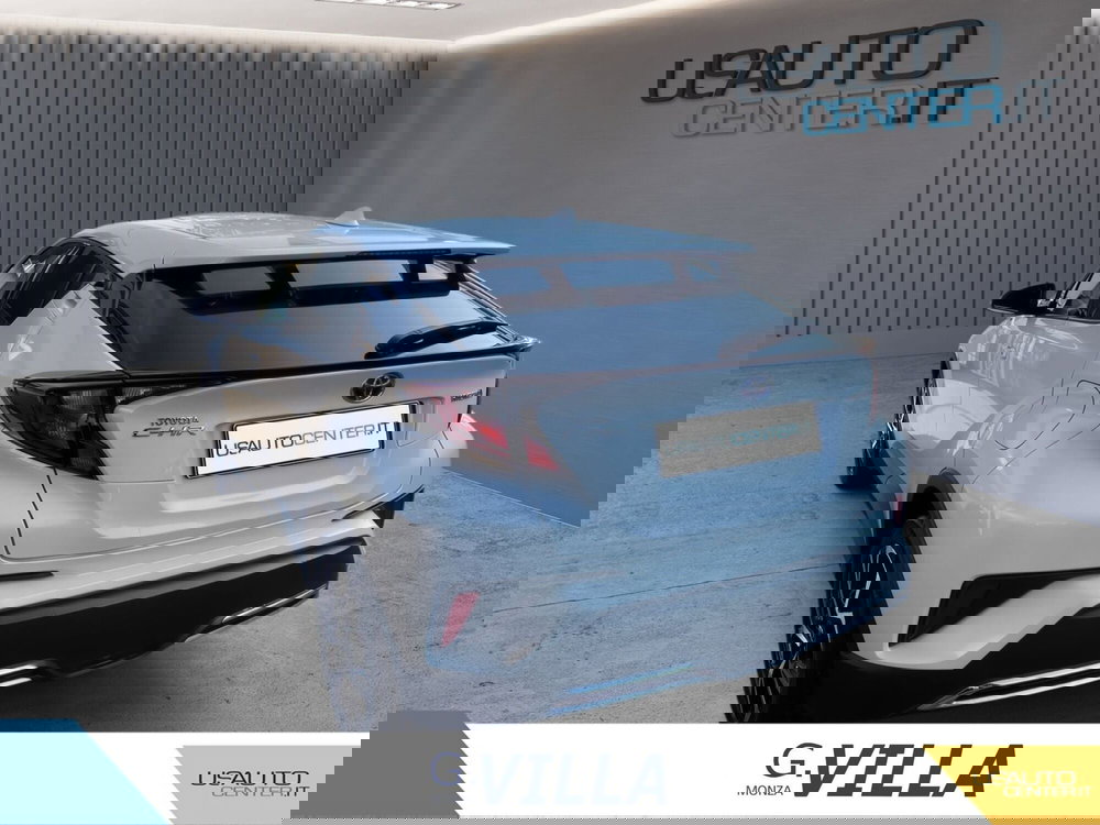 Toyota Toyota C-HR usata a Milano (6)